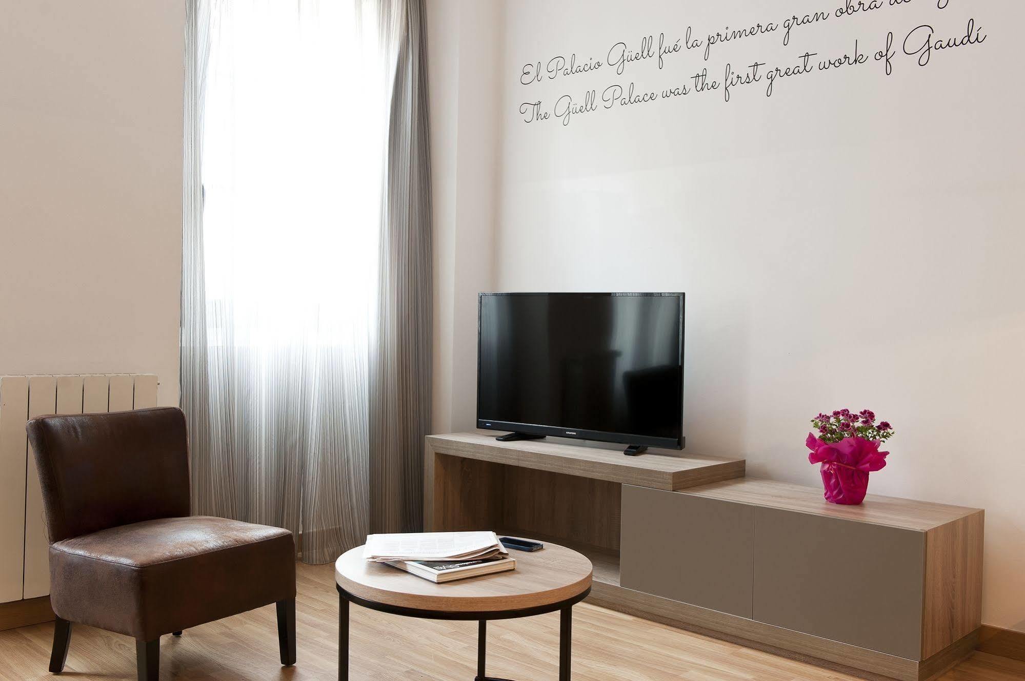 Mh Ramblas Apartament