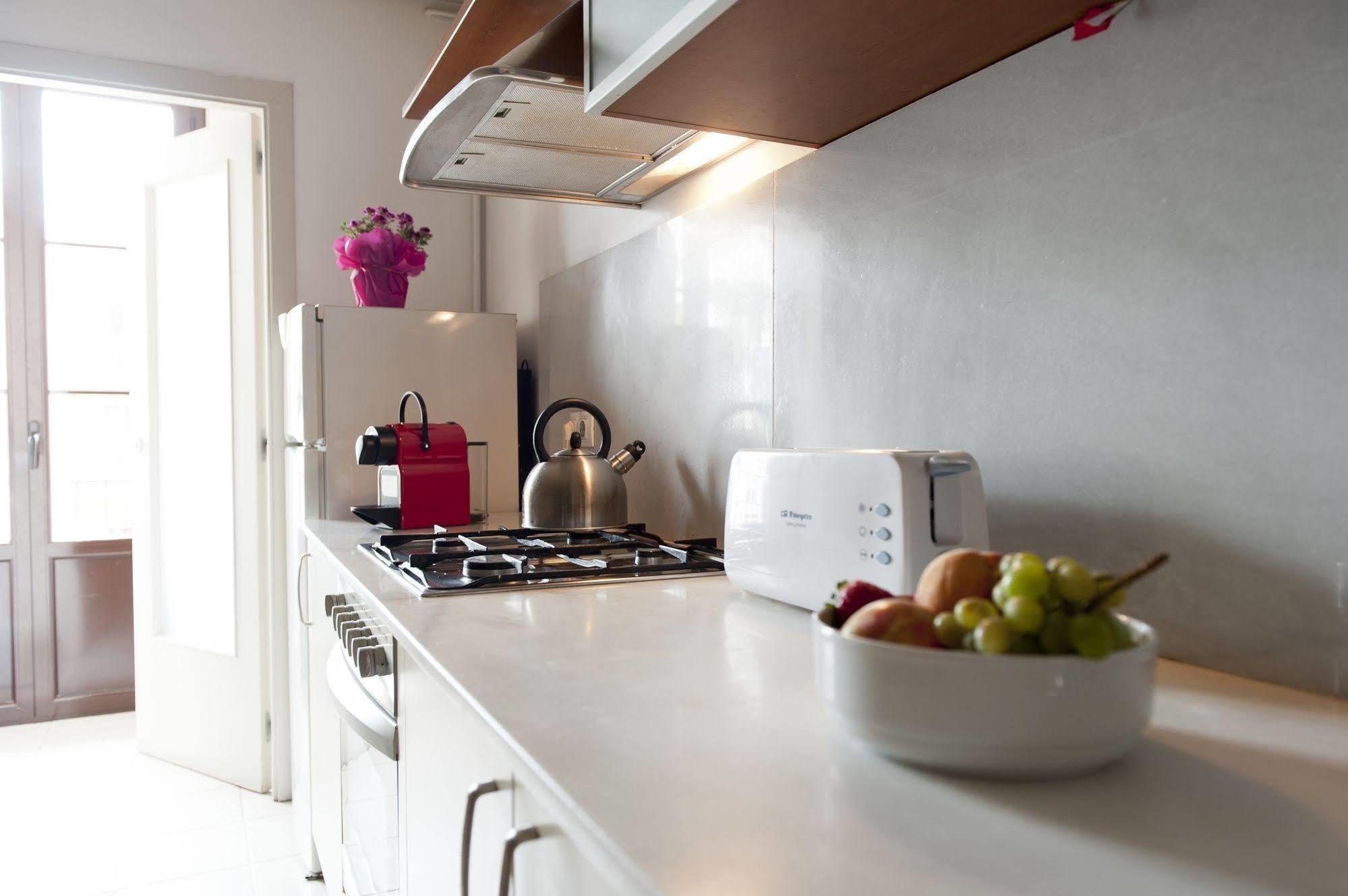 Mh Ramblas Apartament Barcelona